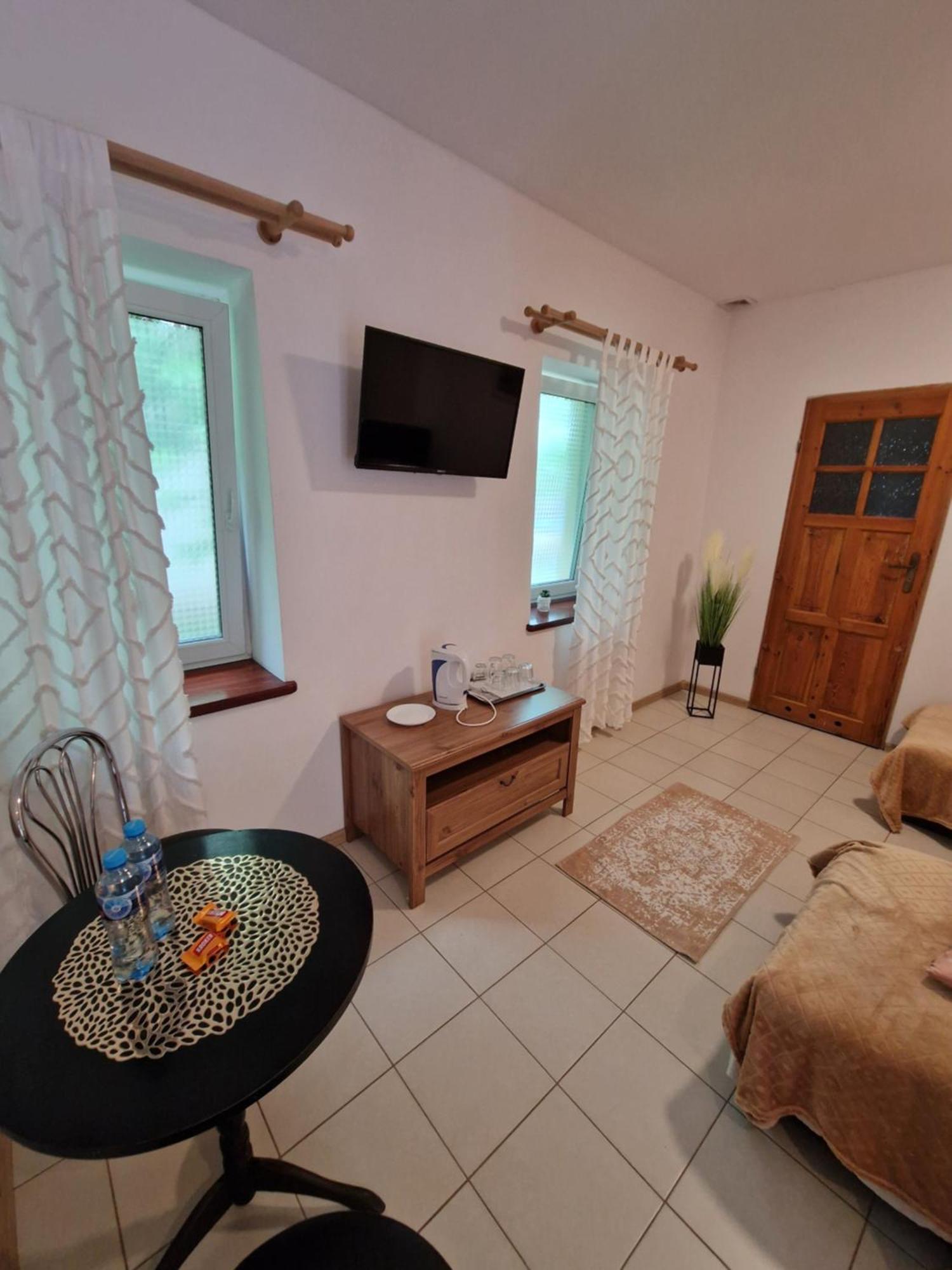 Pokoje "U Romana" Piotrków Trybunalski Esterno foto